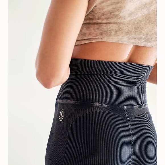 Free people movement good karma leggings - Picture 3 of 6